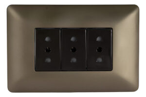 Enchufe Tomacorriente Triple Cafe Sec Stanford Café